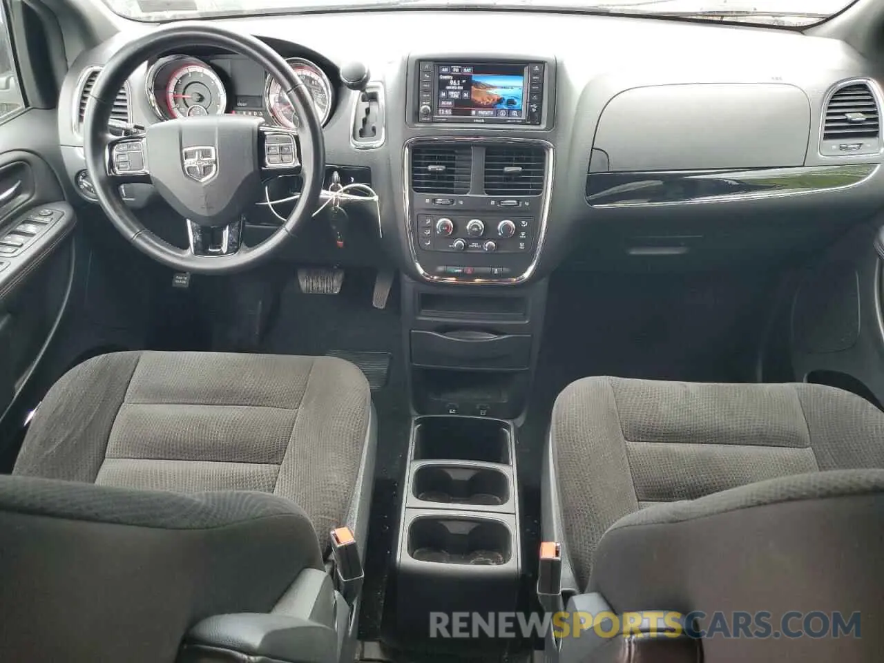 8 Photograph of a damaged car 2C4RDGBG0KR763157 DODGE CARAVAN 2019
