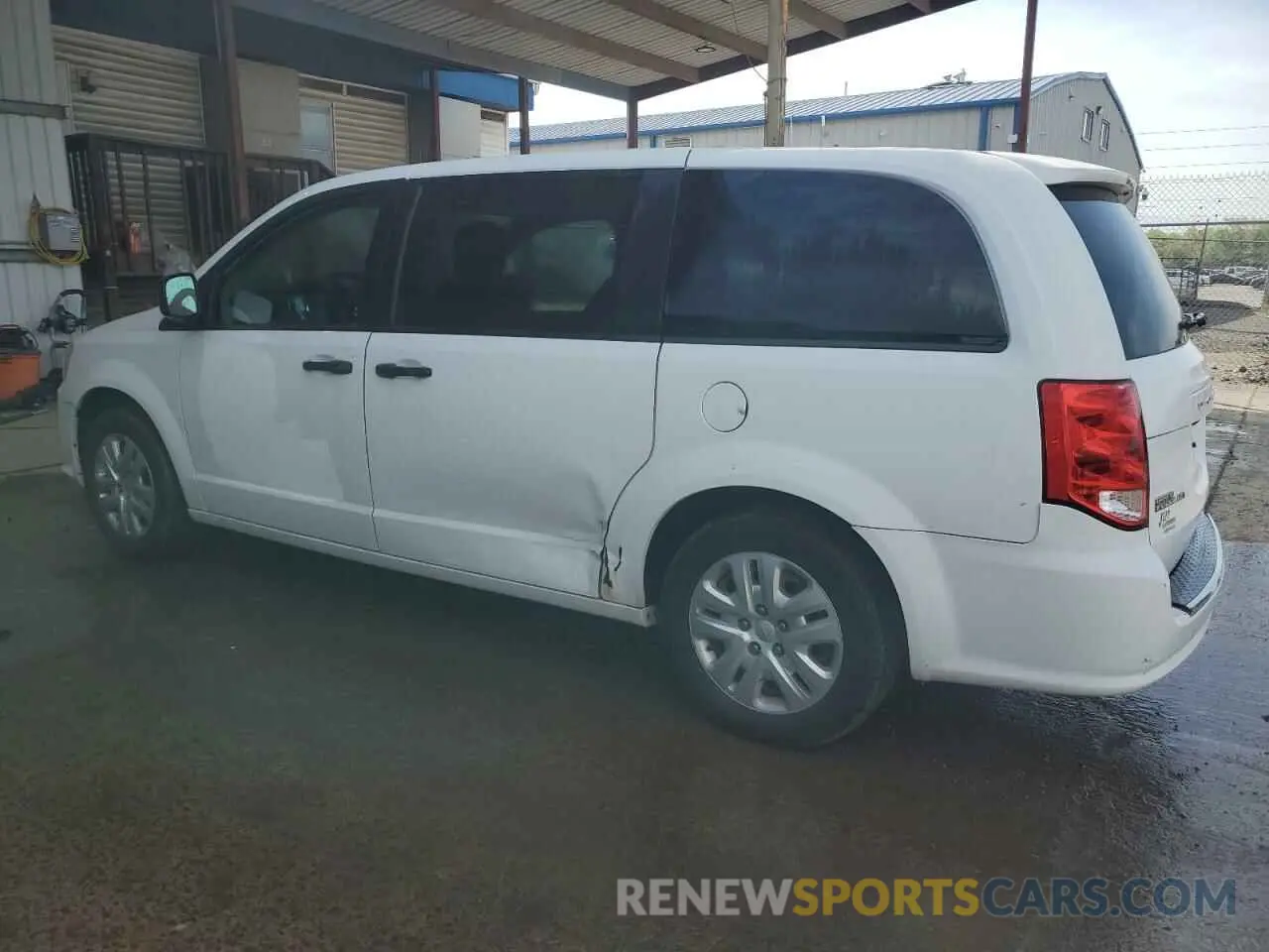 2 Photograph of a damaged car 2C4RDGBG0KR765930 DODGE CARAVAN 2019