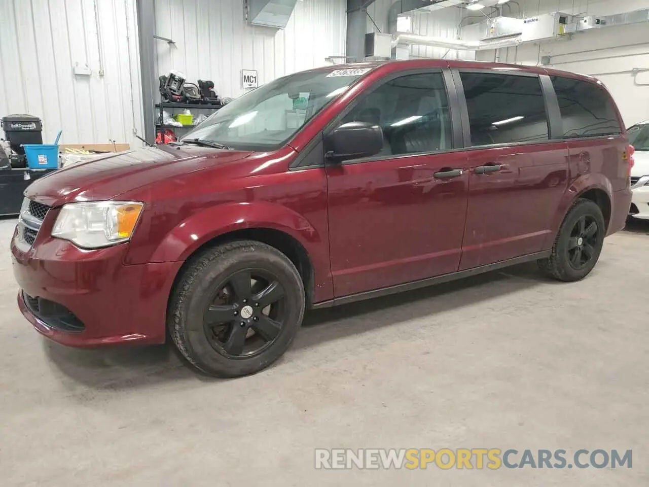 1 Photograph of a damaged car 2C4RDGBG0KR780363 DODGE CARAVAN 2019