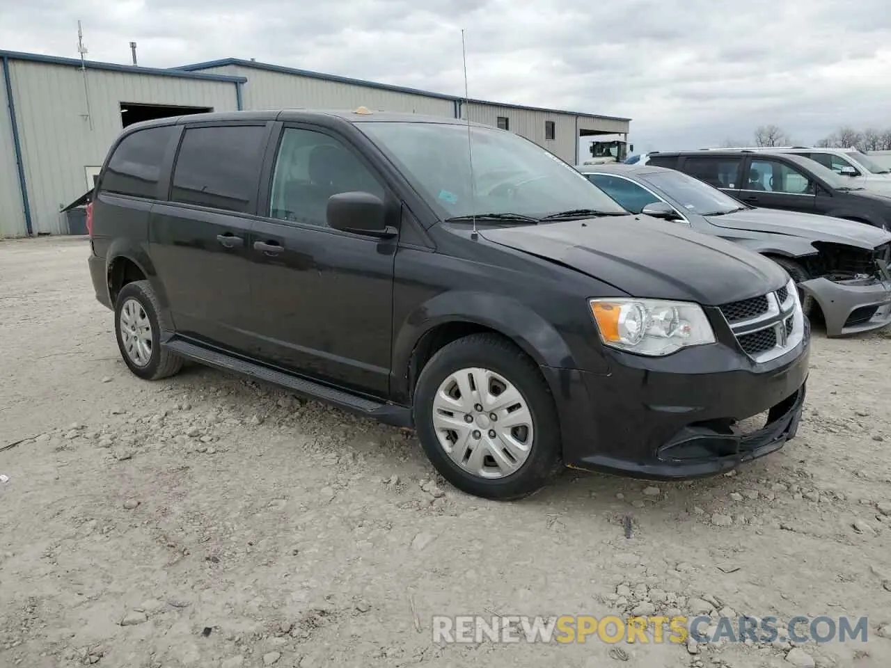 4 Photograph of a damaged car 2C4RDGBG1KR547608 DODGE CARAVAN 2019