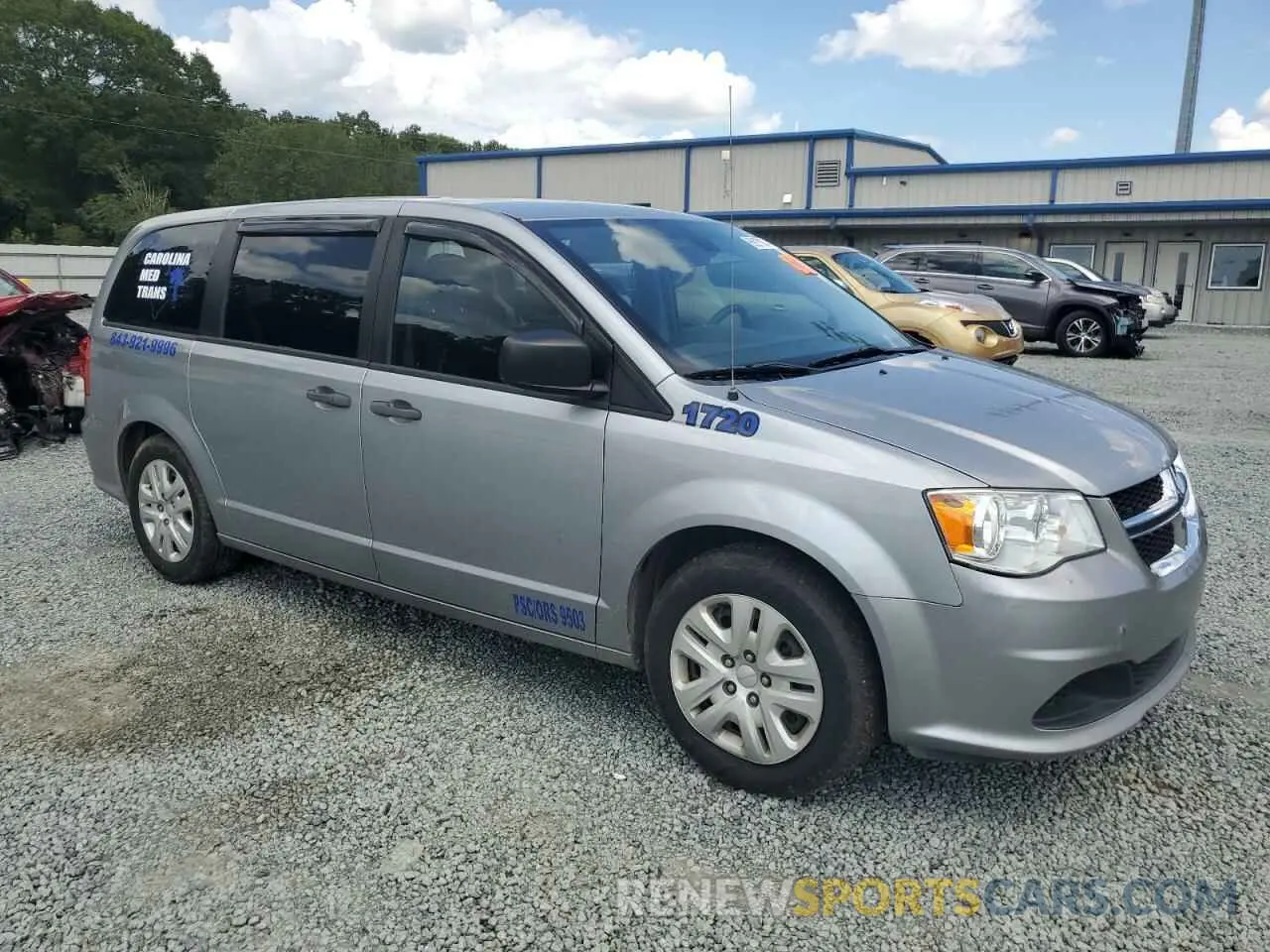 4 Photograph of a damaged car 2C4RDGBG1KR585873 DODGE CARAVAN 2019