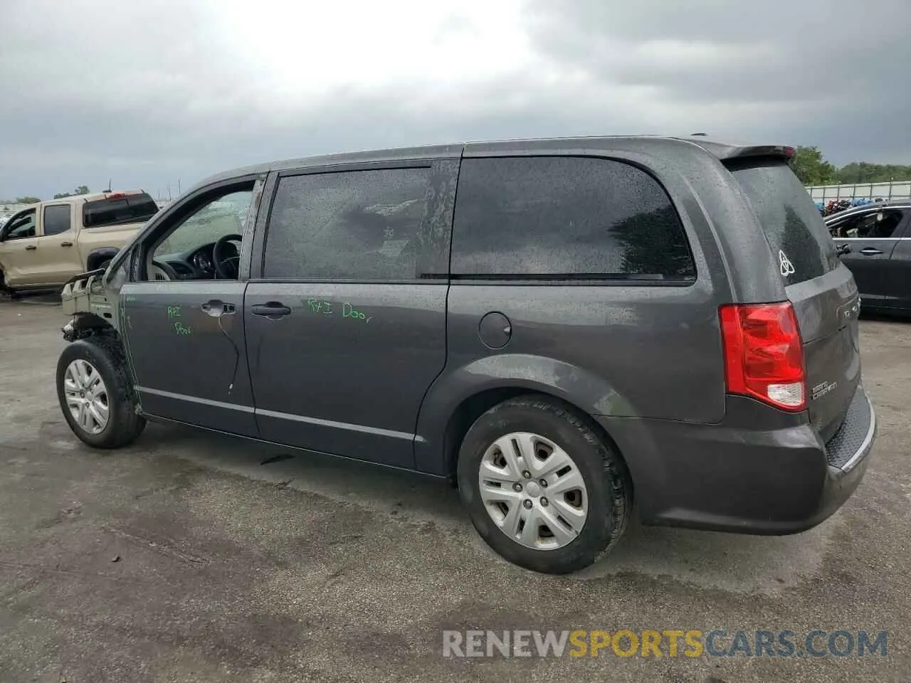 2 Photograph of a damaged car 2C4RDGBG2KR639469 DODGE CARAVAN 2019
