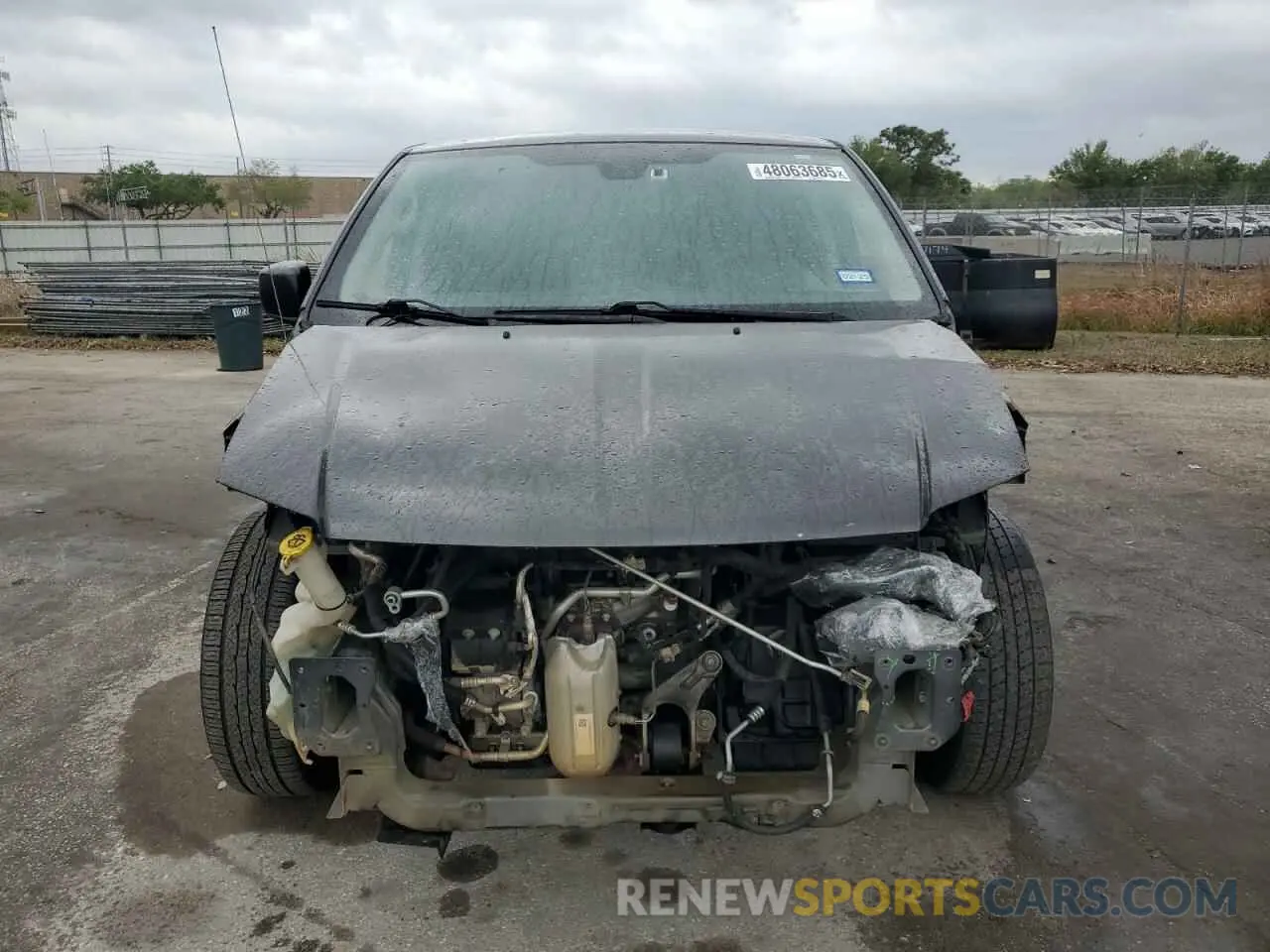 5 Photograph of a damaged car 2C4RDGBG2KR639469 DODGE CARAVAN 2019