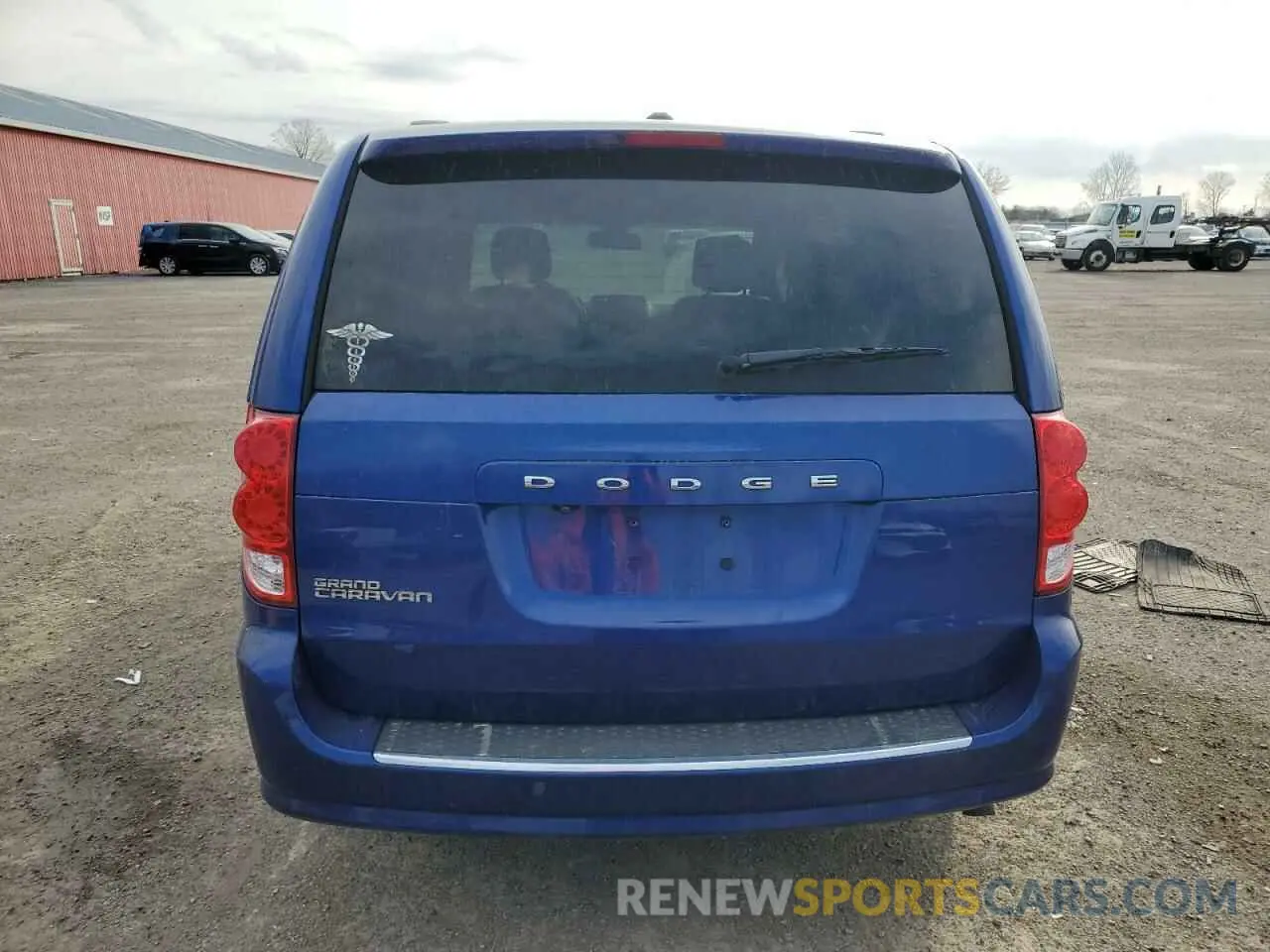 6 Photograph of a damaged car 2C4RDGBG2KR718737 DODGE CARAVAN 2019
