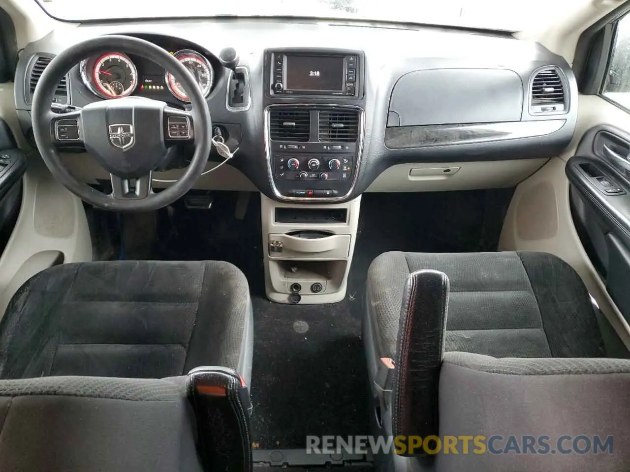 8 Photograph of a damaged car 2C4RDGBG2KR726658 DODGE CARAVAN 2019