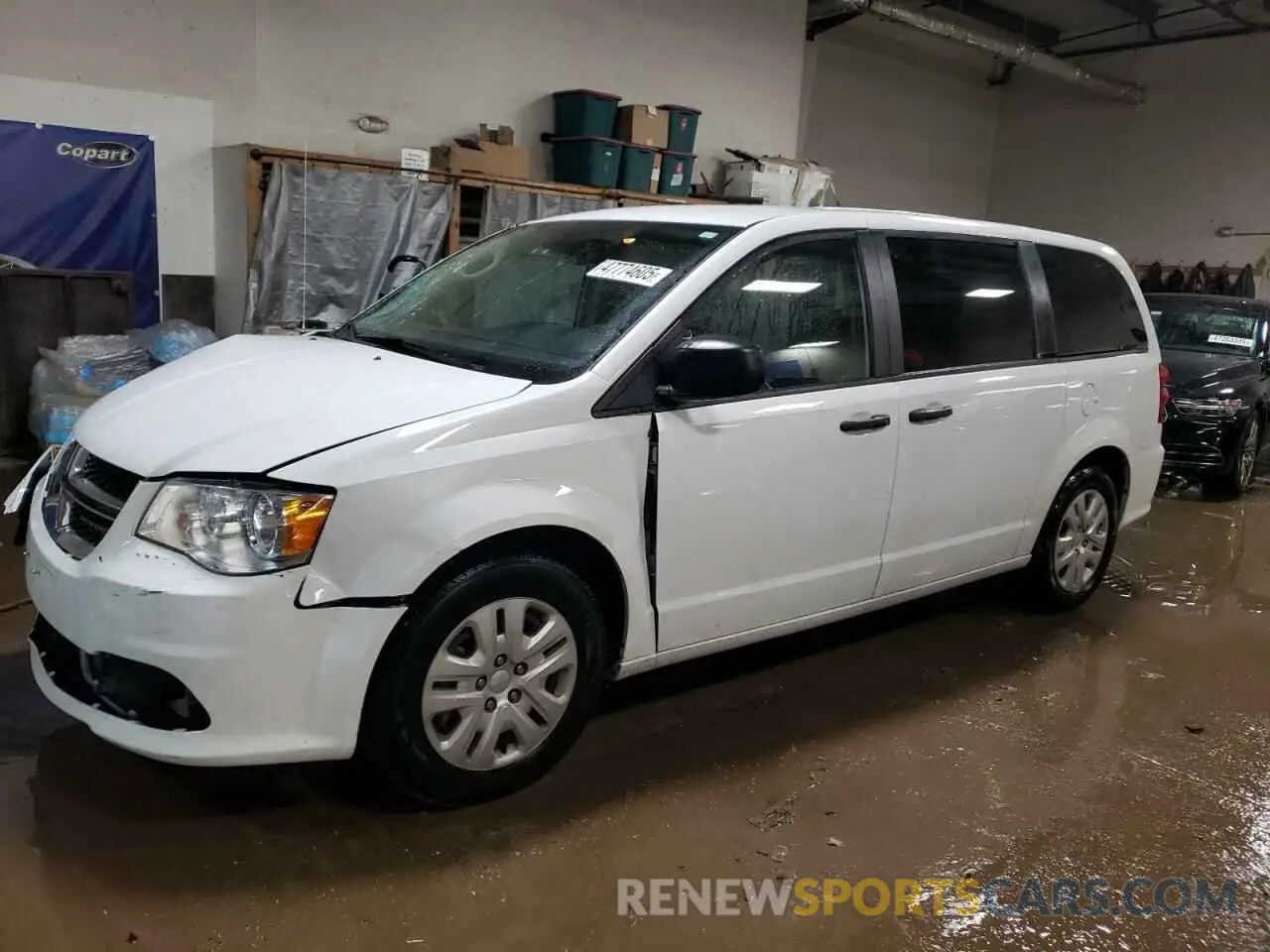 1 Photograph of a damaged car 2C4RDGBG2KR792496 DODGE CARAVAN 2019