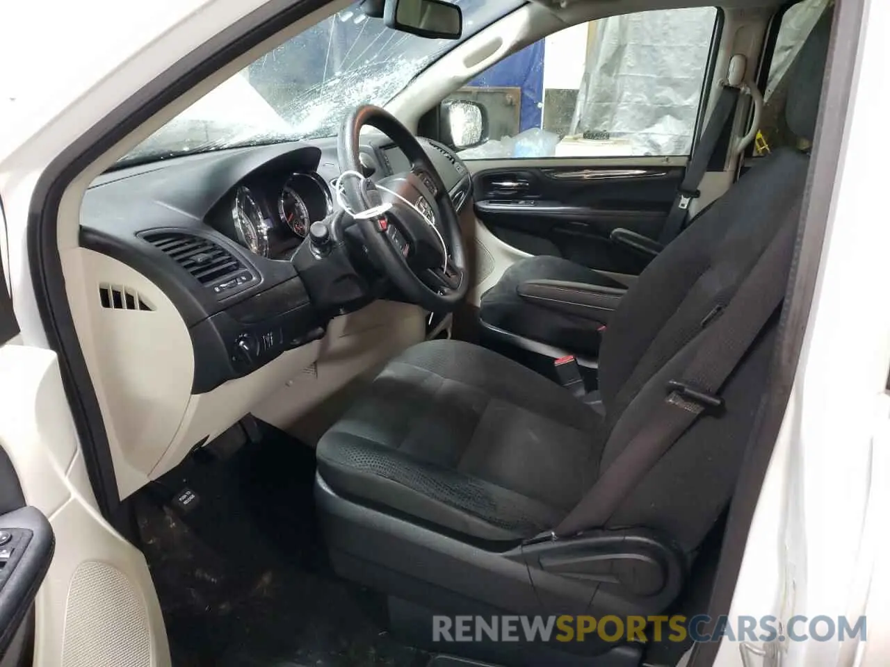 7 Photograph of a damaged car 2C4RDGBG2KR792496 DODGE CARAVAN 2019