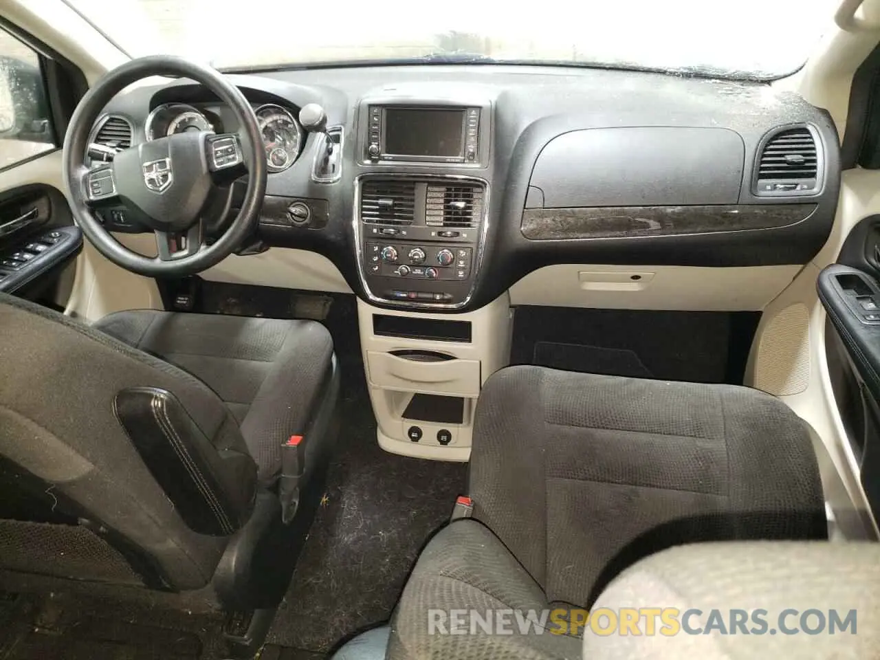8 Photograph of a damaged car 2C4RDGBG2KR792496 DODGE CARAVAN 2019