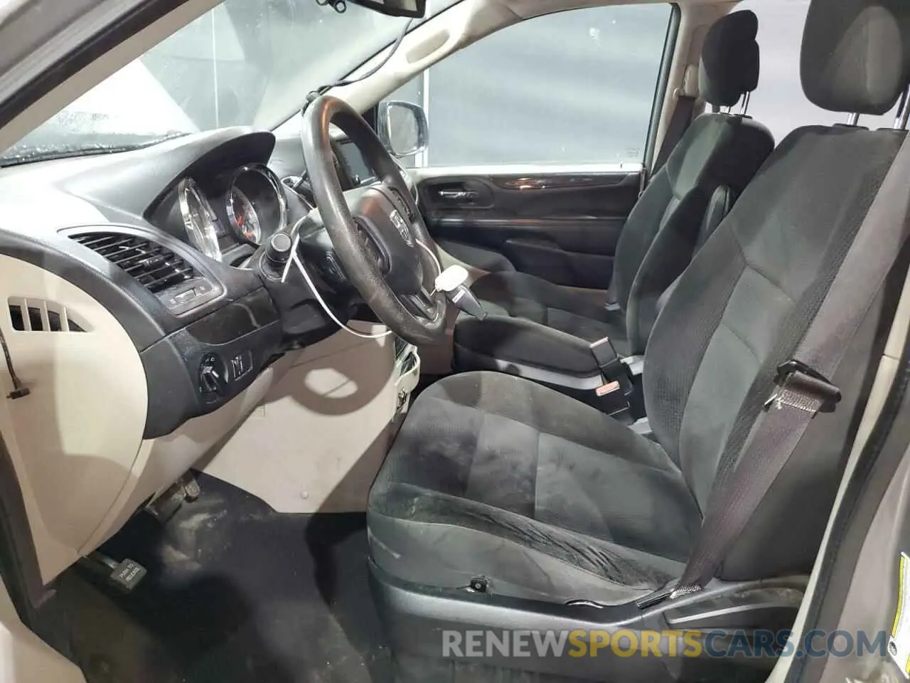 7 Photograph of a damaged car 2C4RDGBG2KR798668 DODGE CARAVAN 2019