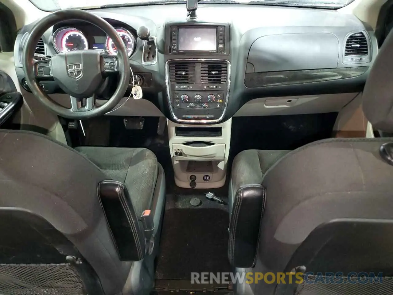 8 Photograph of a damaged car 2C4RDGBG2KR798668 DODGE CARAVAN 2019