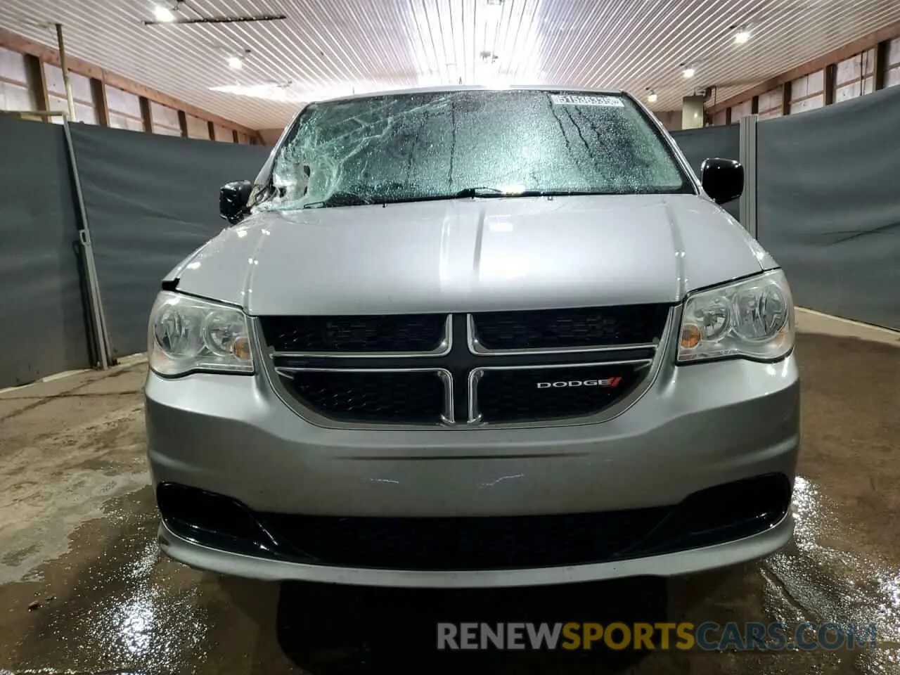 5 Photograph of a damaged car 2C4RDGBG2KR805215 DODGE CARAVAN 2019