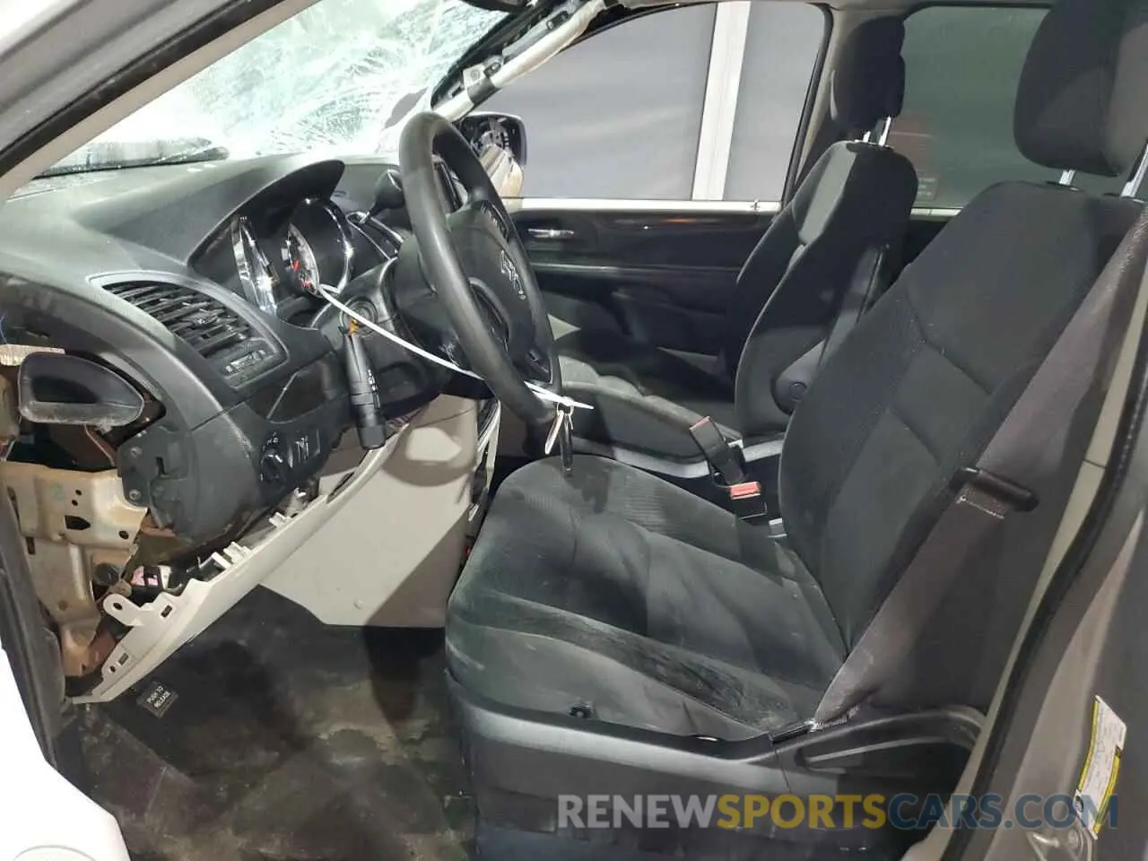 7 Photograph of a damaged car 2C4RDGBG2KR805215 DODGE CARAVAN 2019