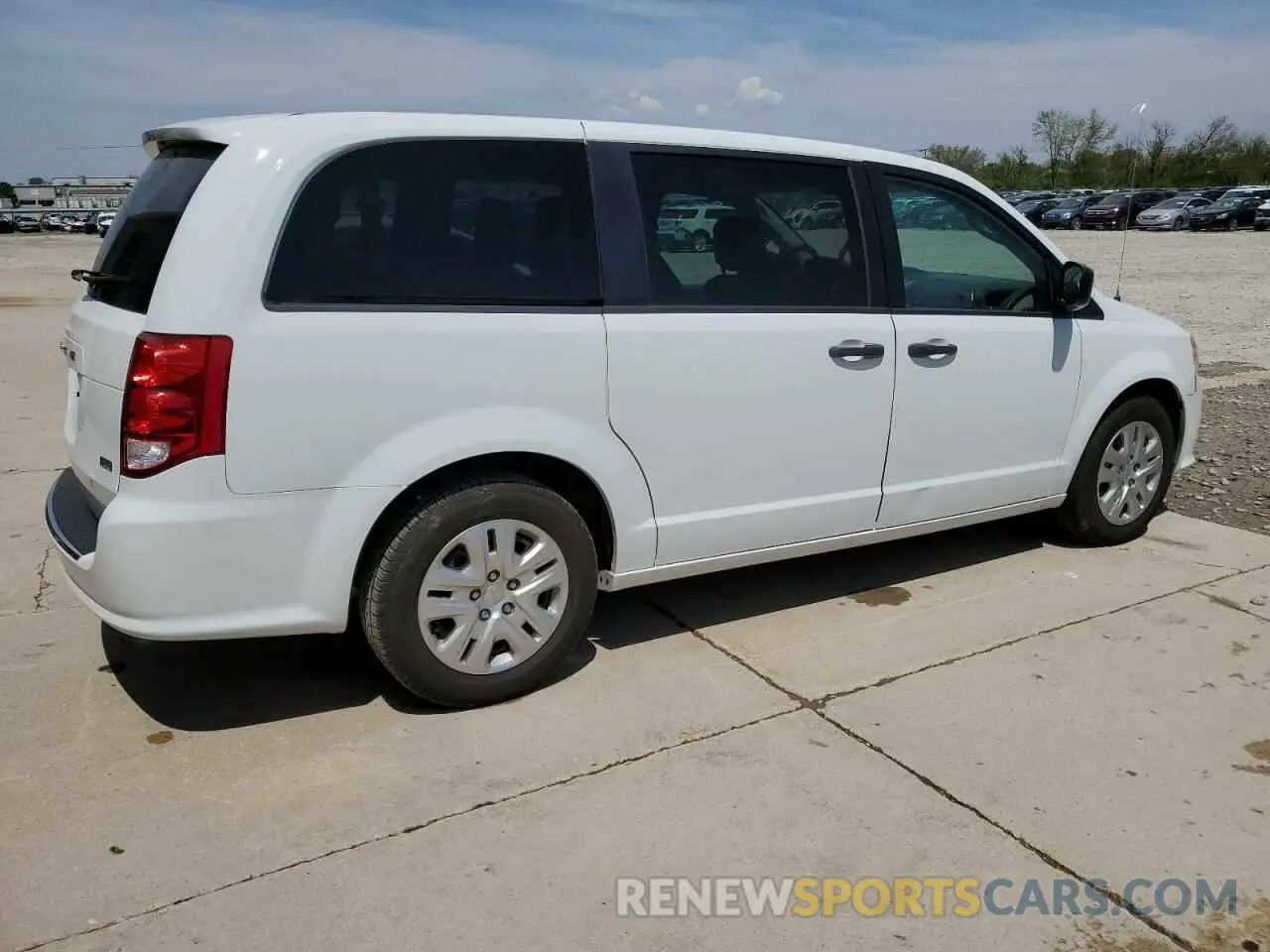 3 Photograph of a damaged car 2C4RDGBG3KR701364 DODGE CARAVAN 2019