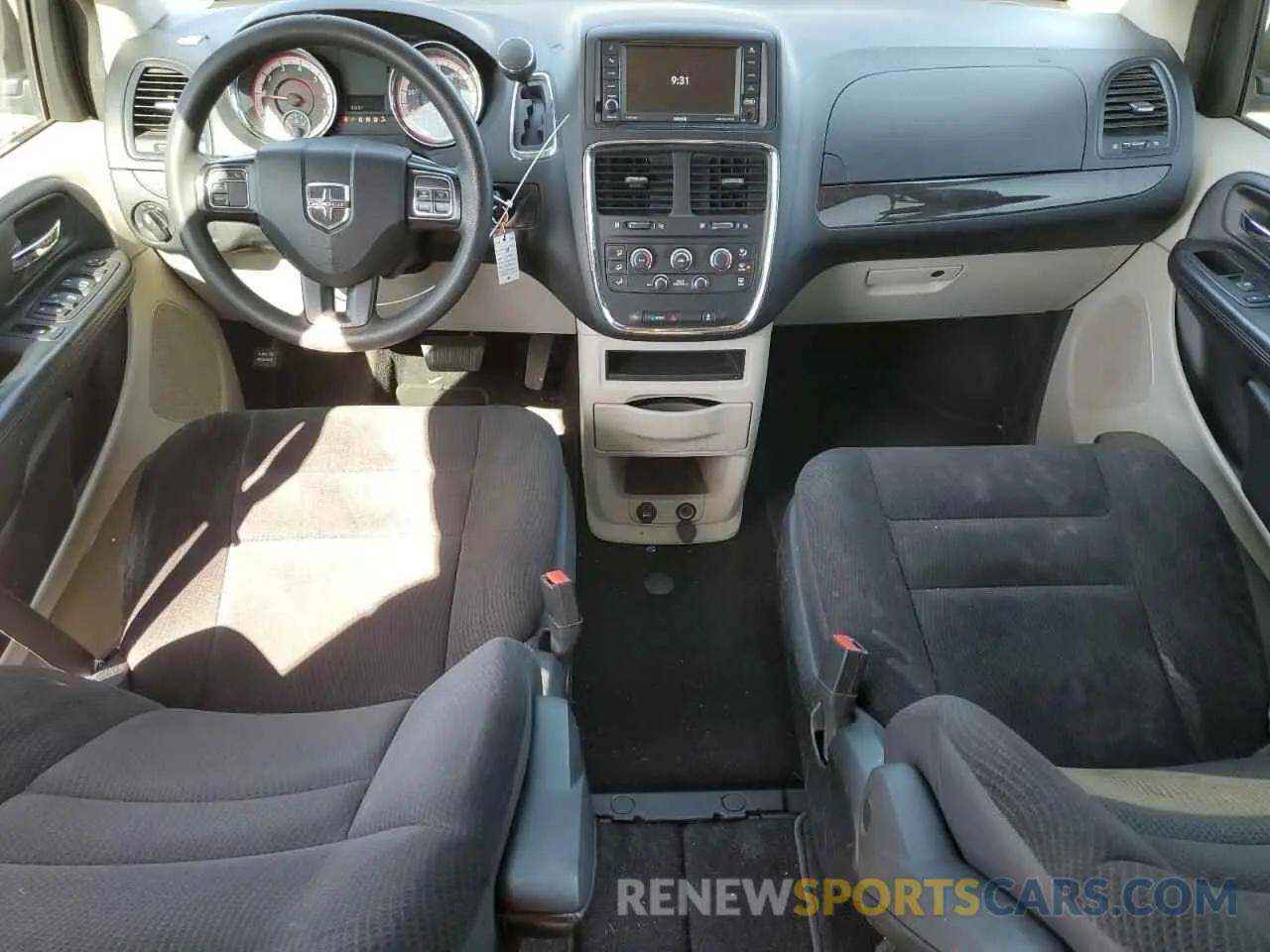 8 Photograph of a damaged car 2C4RDGBG4KR656919 DODGE CARAVAN 2019
