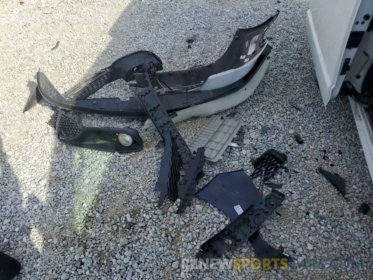 13 Photograph of a damaged car 2C4RDGBG5KR500257 DODGE CARAVAN 2019