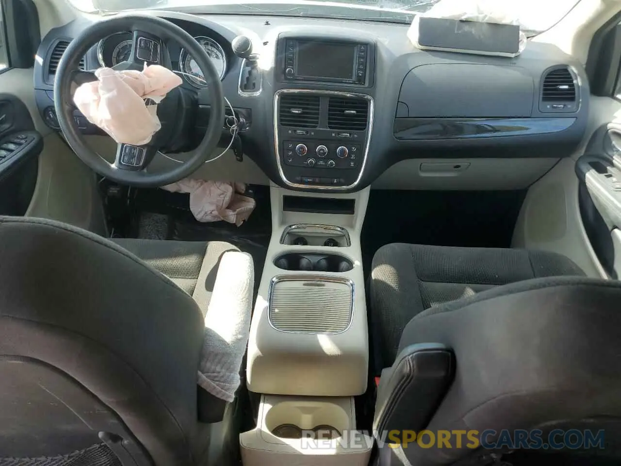8 Photograph of a damaged car 2C4RDGBG5KR500257 DODGE CARAVAN 2019