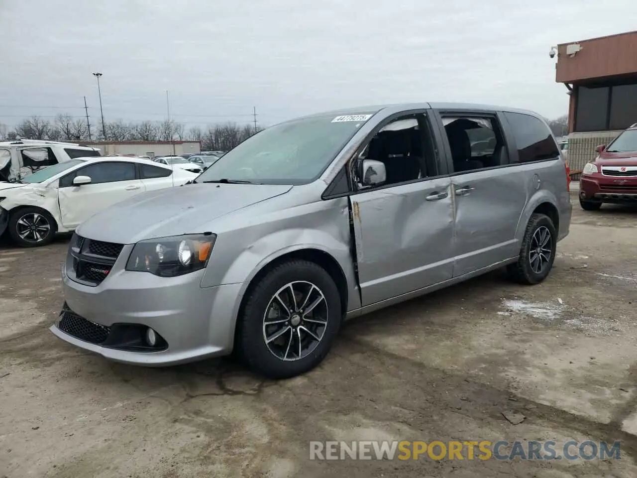 1 Photograph of a damaged car 2C4RDGBG5KR540760 DODGE CARAVAN 2019