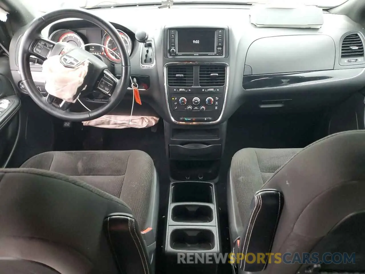 8 Photograph of a damaged car 2C4RDGBG5KR540760 DODGE CARAVAN 2019