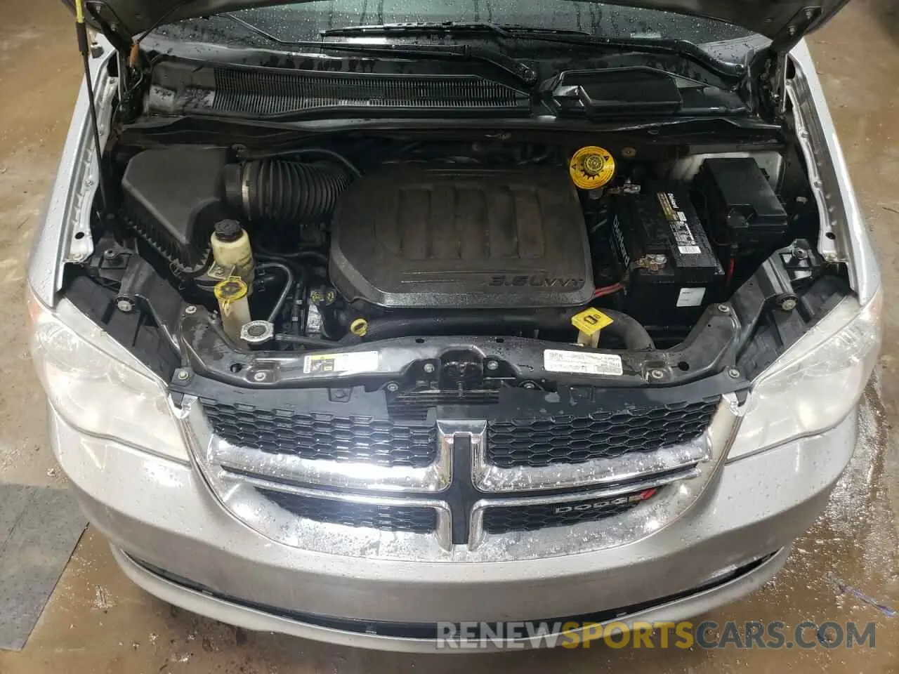 12 Photograph of a damaged car 2C4RDGBG5KR580353 DODGE CARAVAN 2019
