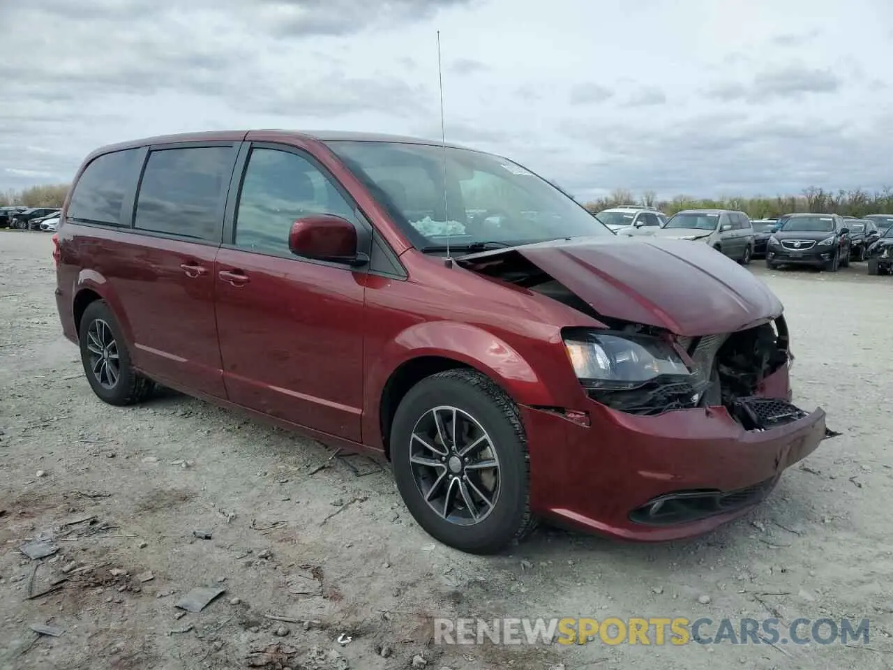 4 Photograph of a damaged car 2C4RDGBG5KR624495 DODGE CARAVAN 2019