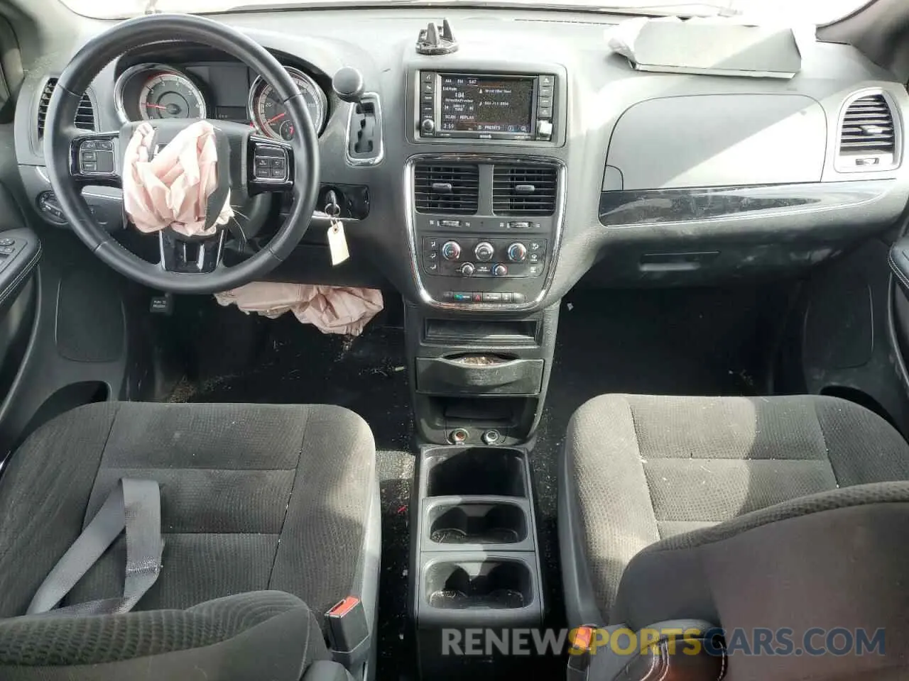 8 Photograph of a damaged car 2C4RDGBG5KR624495 DODGE CARAVAN 2019