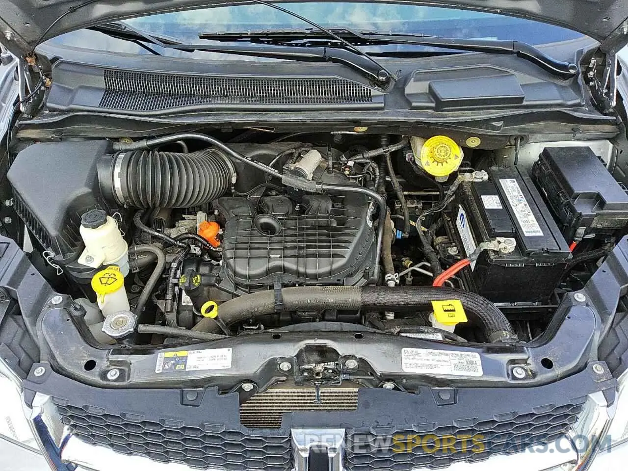 12 Photograph of a damaged car 2C4RDGBG5KR637117 DODGE CARAVAN 2019