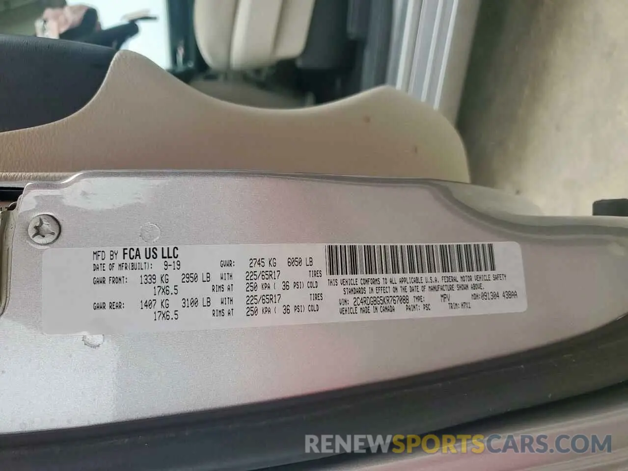 14 Photograph of a damaged car 2C4RDGBG5KR767088 DODGE CARAVAN 2019