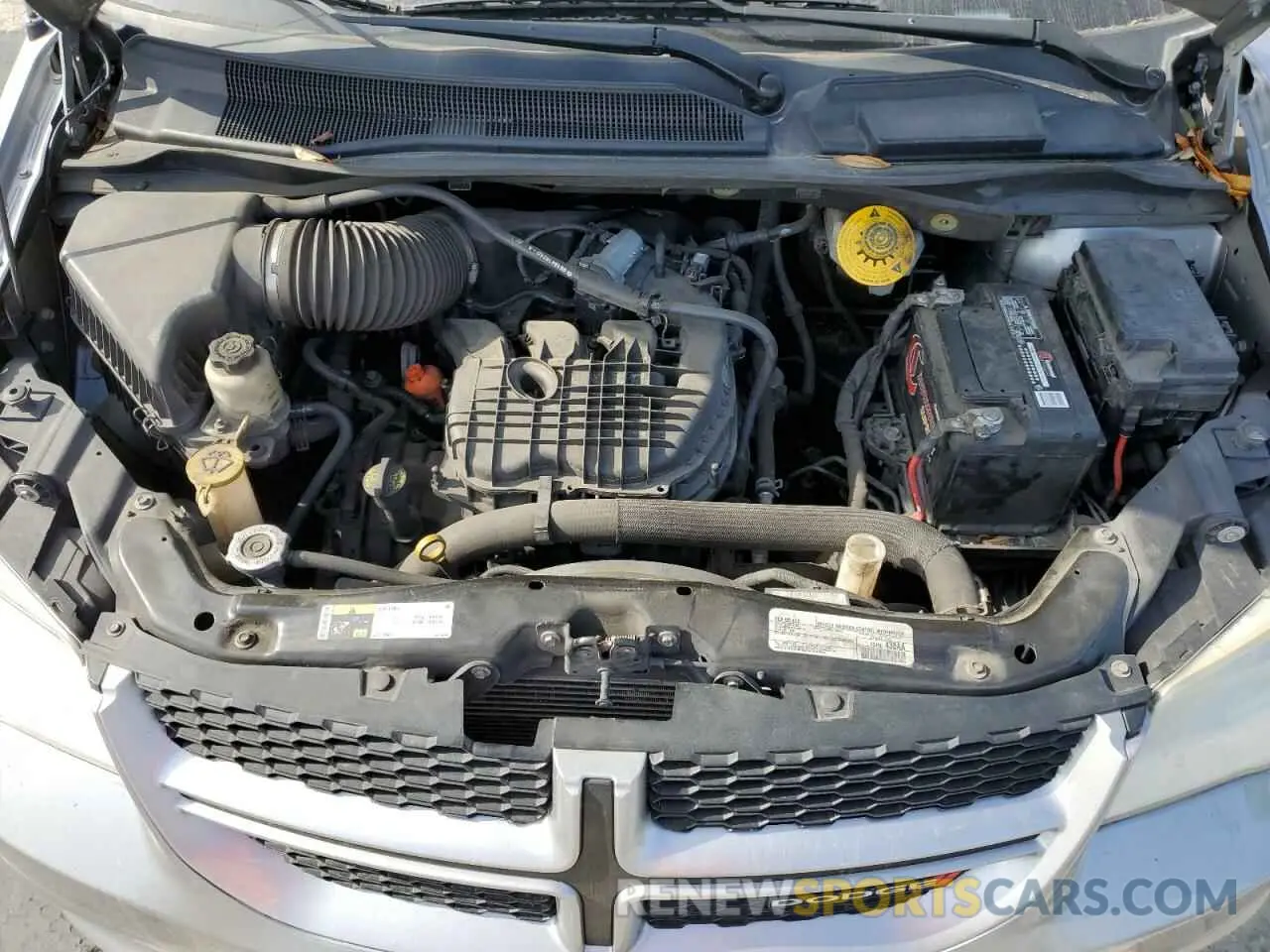 12 Photograph of a damaged car 2C4RDGBG5KR780391 DODGE CARAVAN 2019