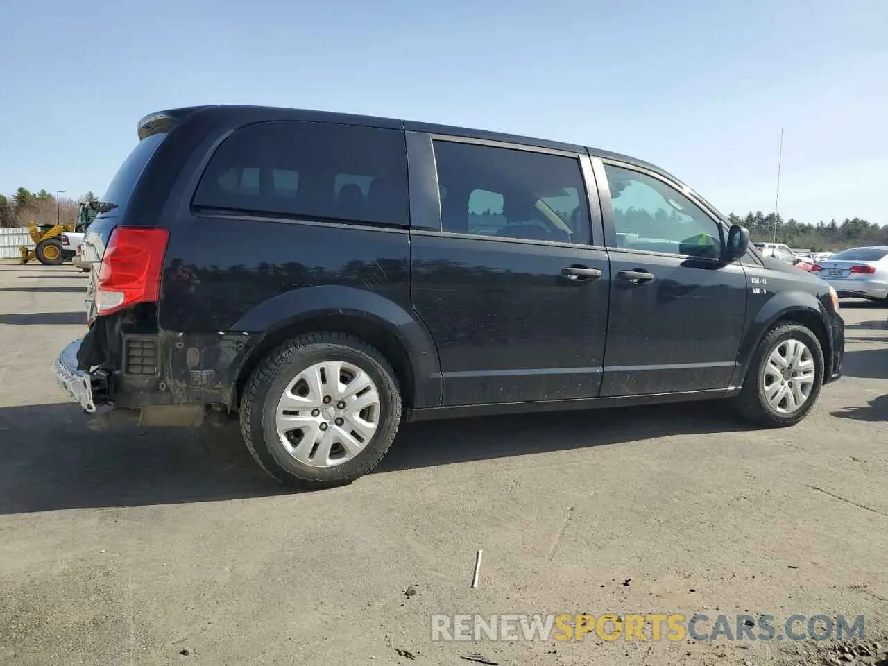 3 Photograph of a damaged car 2C4RDGBG5KR797207 DODGE CARAVAN 2019