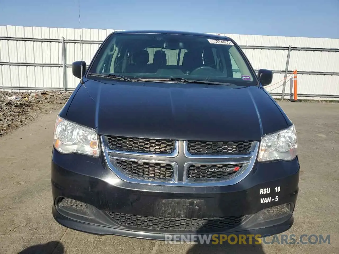 5 Photograph of a damaged car 2C4RDGBG5KR797207 DODGE CARAVAN 2019