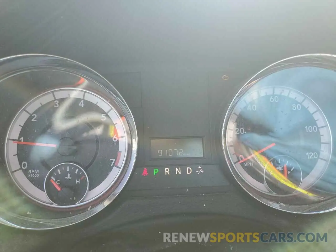 9 Photograph of a damaged car 2C4RDGBG5KR797207 DODGE CARAVAN 2019