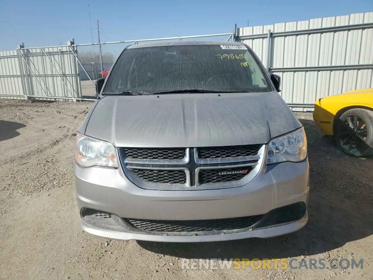 5 Photograph of a damaged car 2C4RDGBG5KR798681 DODGE CARAVAN 2019
