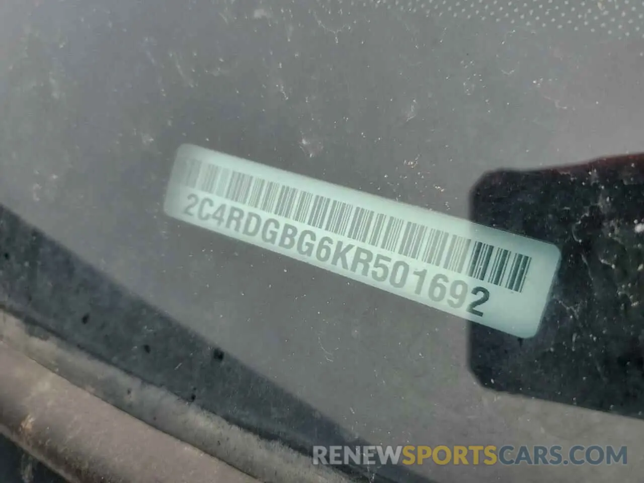 14 Photograph of a damaged car 2C4RDGBG6KR501692 DODGE CARAVAN 2019
