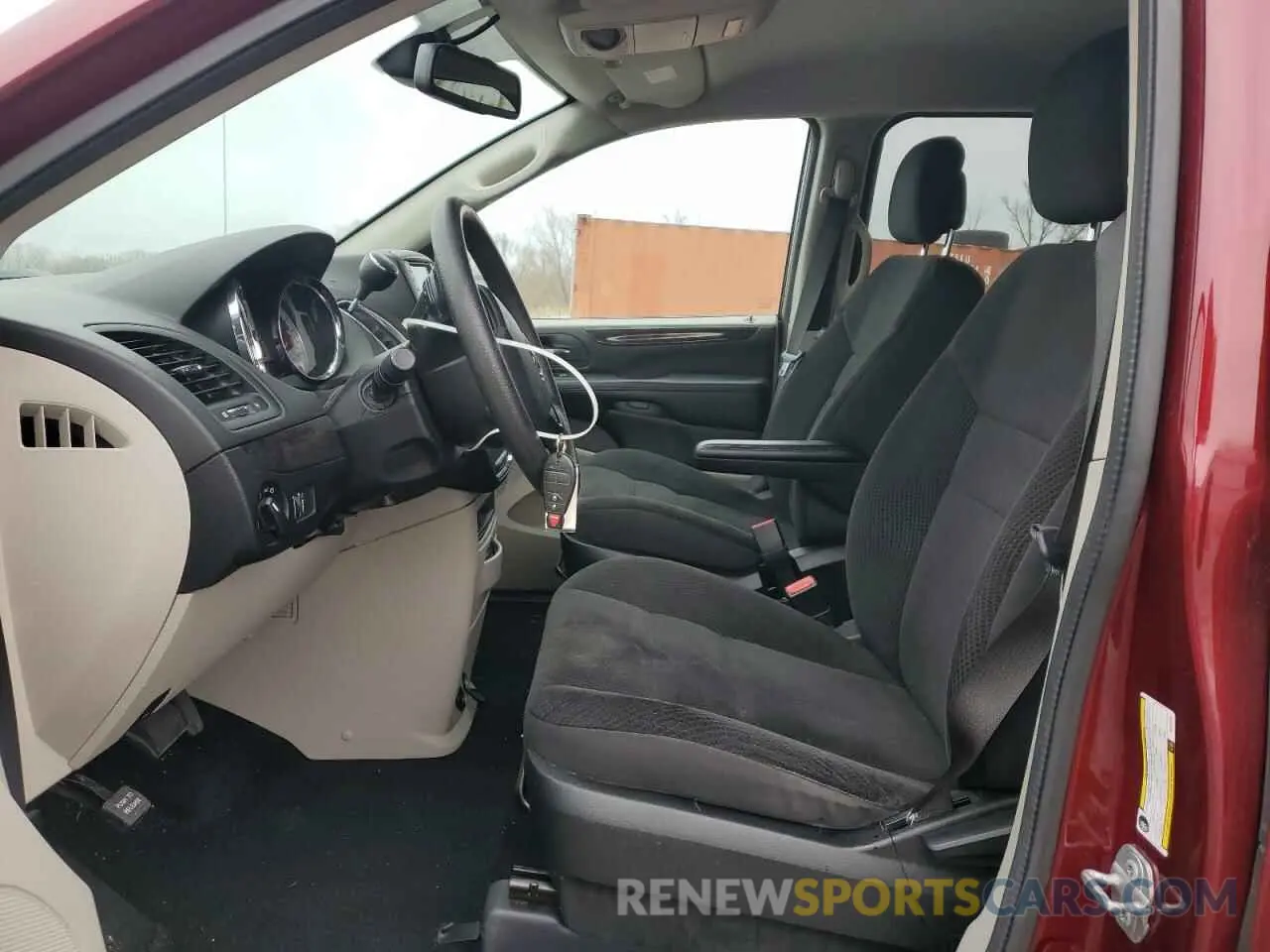 7 Photograph of a damaged car 2C4RDGBG6KR501692 DODGE CARAVAN 2019