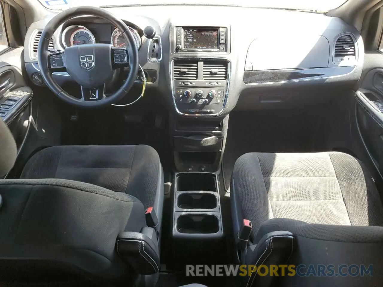 8 Photograph of a damaged car 2C4RDGBG6KR502681 DODGE CARAVAN 2019