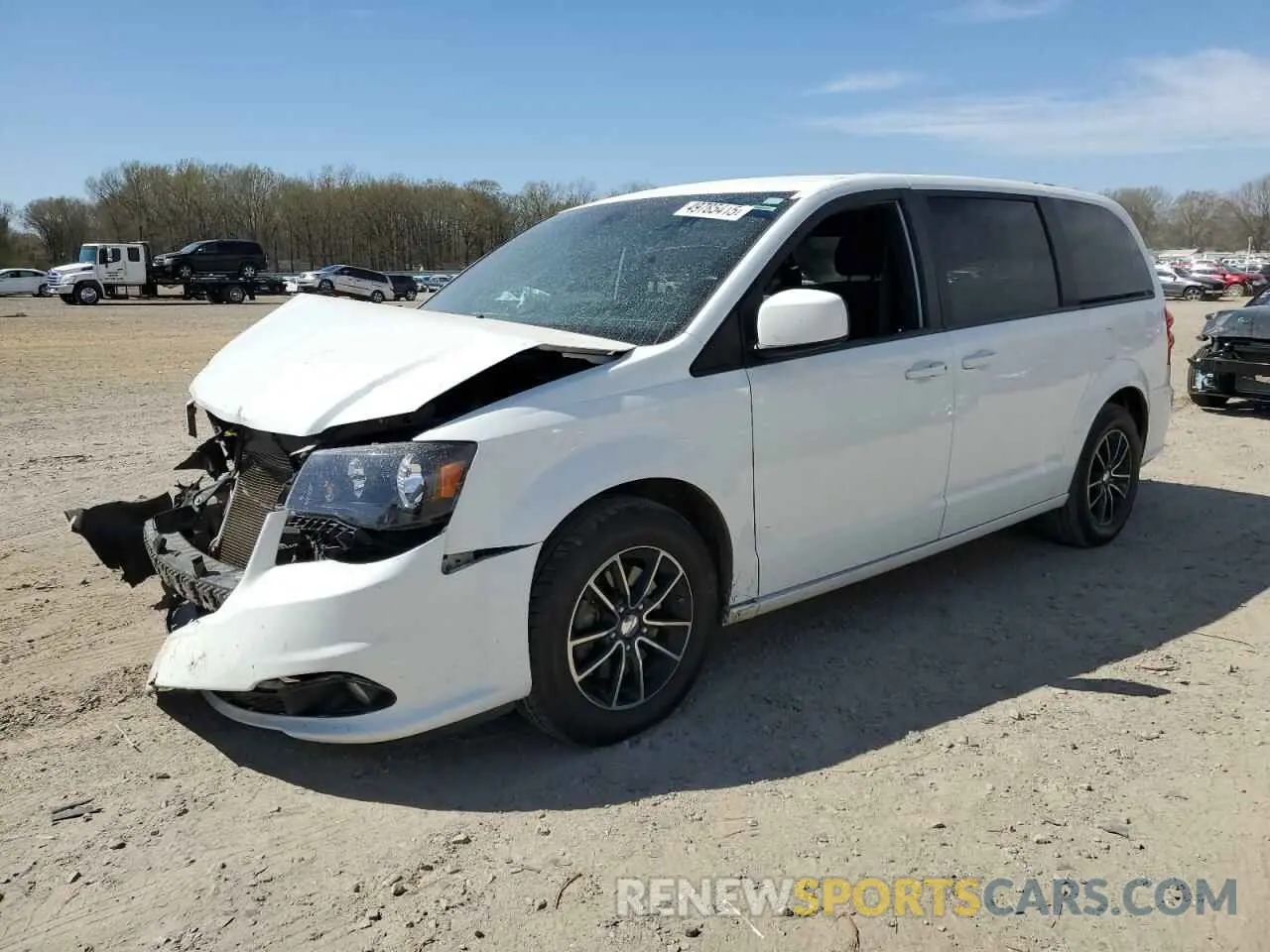 1 Photograph of a damaged car 2C4RDGBG6KR503524 DODGE CARAVAN 2019