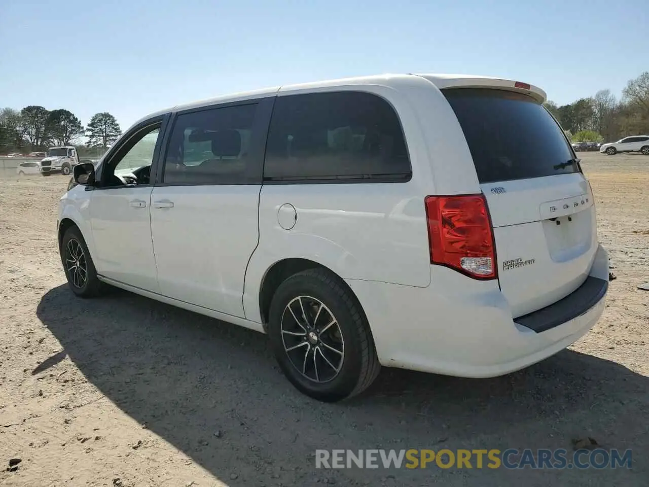 2 Photograph of a damaged car 2C4RDGBG6KR503524 DODGE CARAVAN 2019