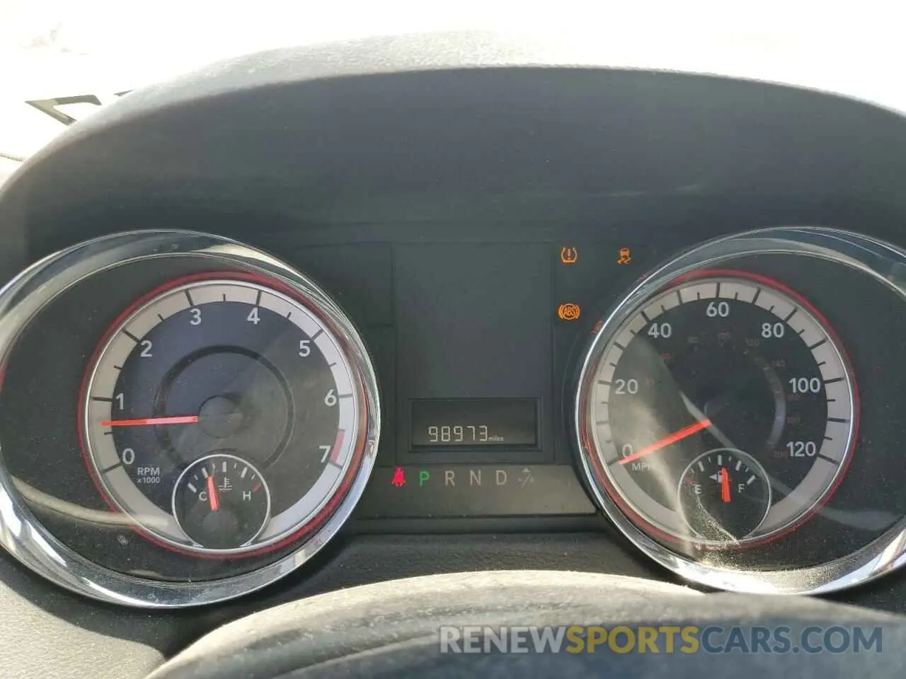 9 Photograph of a damaged car 2C4RDGBG6KR527953 DODGE CARAVAN 2019