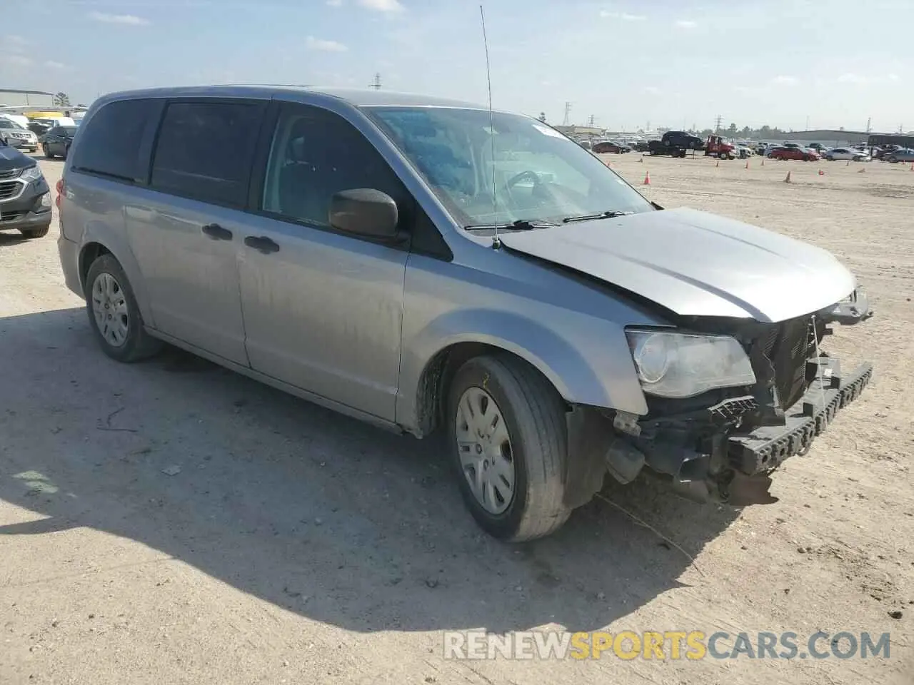4 Photograph of a damaged car 2C4RDGBG6KR558524 DODGE CARAVAN 2019