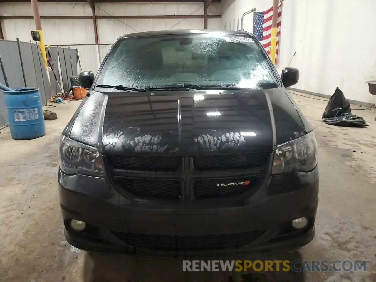 5 Photograph of a damaged car 2C4RDGBG6KR584380 DODGE CARAVAN 2019