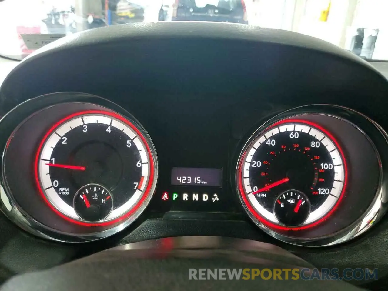 9 Photograph of a damaged car 2C4RDGBG6KR729000 DODGE CARAVAN 2019