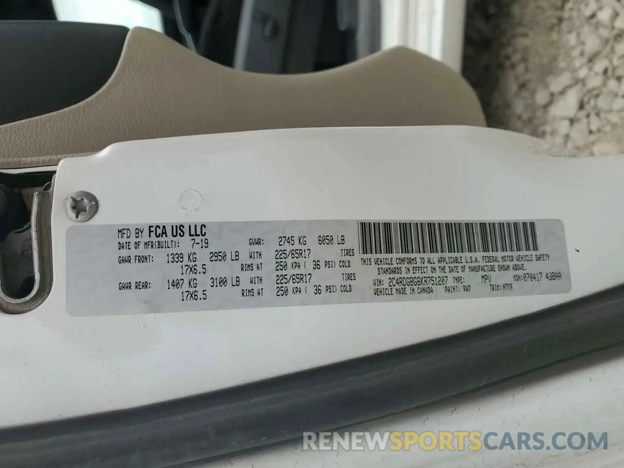 13 Photograph of a damaged car 2C4RDGBG6KR751207 DODGE CARAVAN 2019