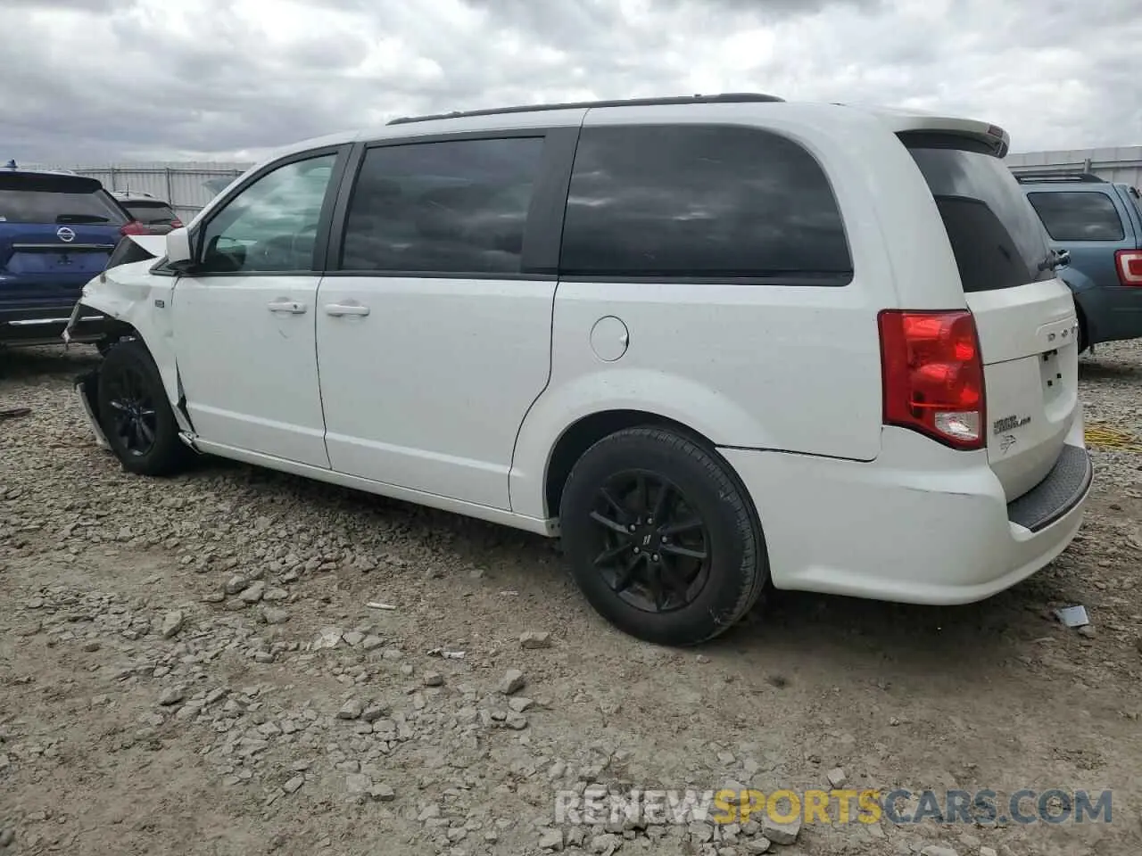 2 Photograph of a damaged car 2C4RDGBG6KR751207 DODGE CARAVAN 2019