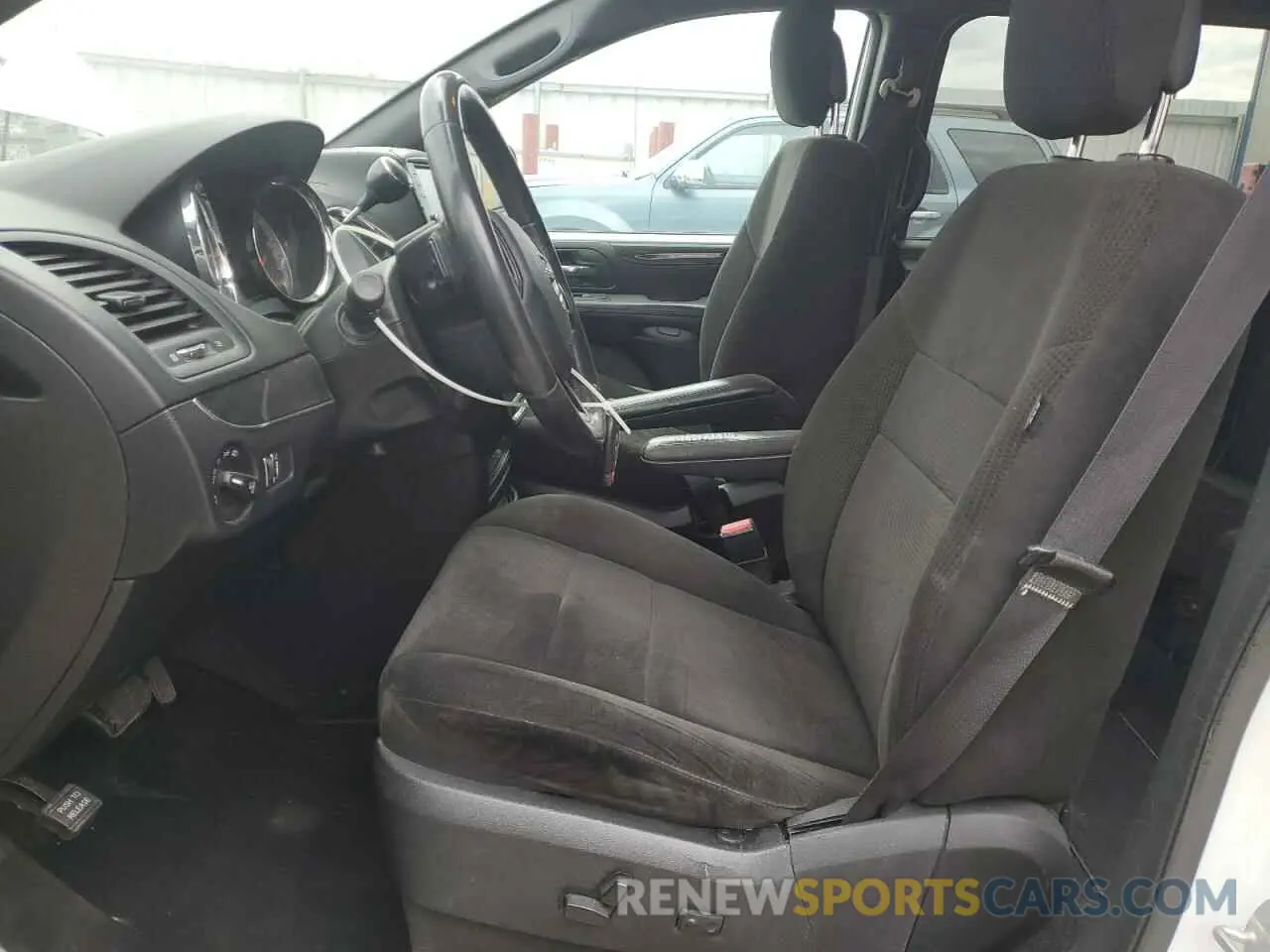 7 Photograph of a damaged car 2C4RDGBG6KR751207 DODGE CARAVAN 2019