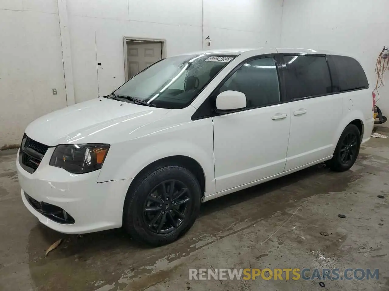 1 Photograph of a damaged car 2C4RDGBG7KR704235 DODGE CARAVAN 2019