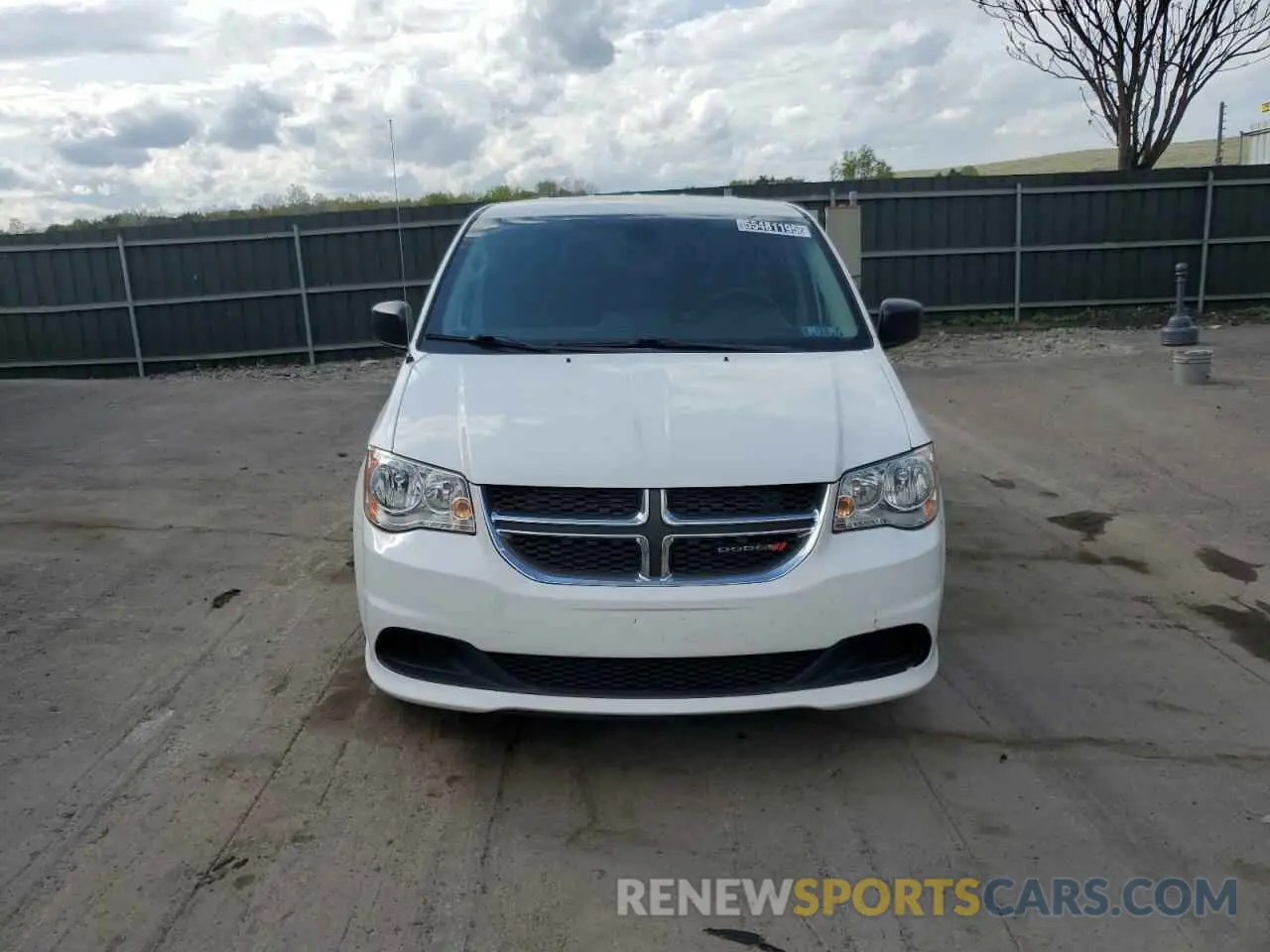 5 Photograph of a damaged car 2C4RDGBG8KR602605 DODGE CARAVAN 2019