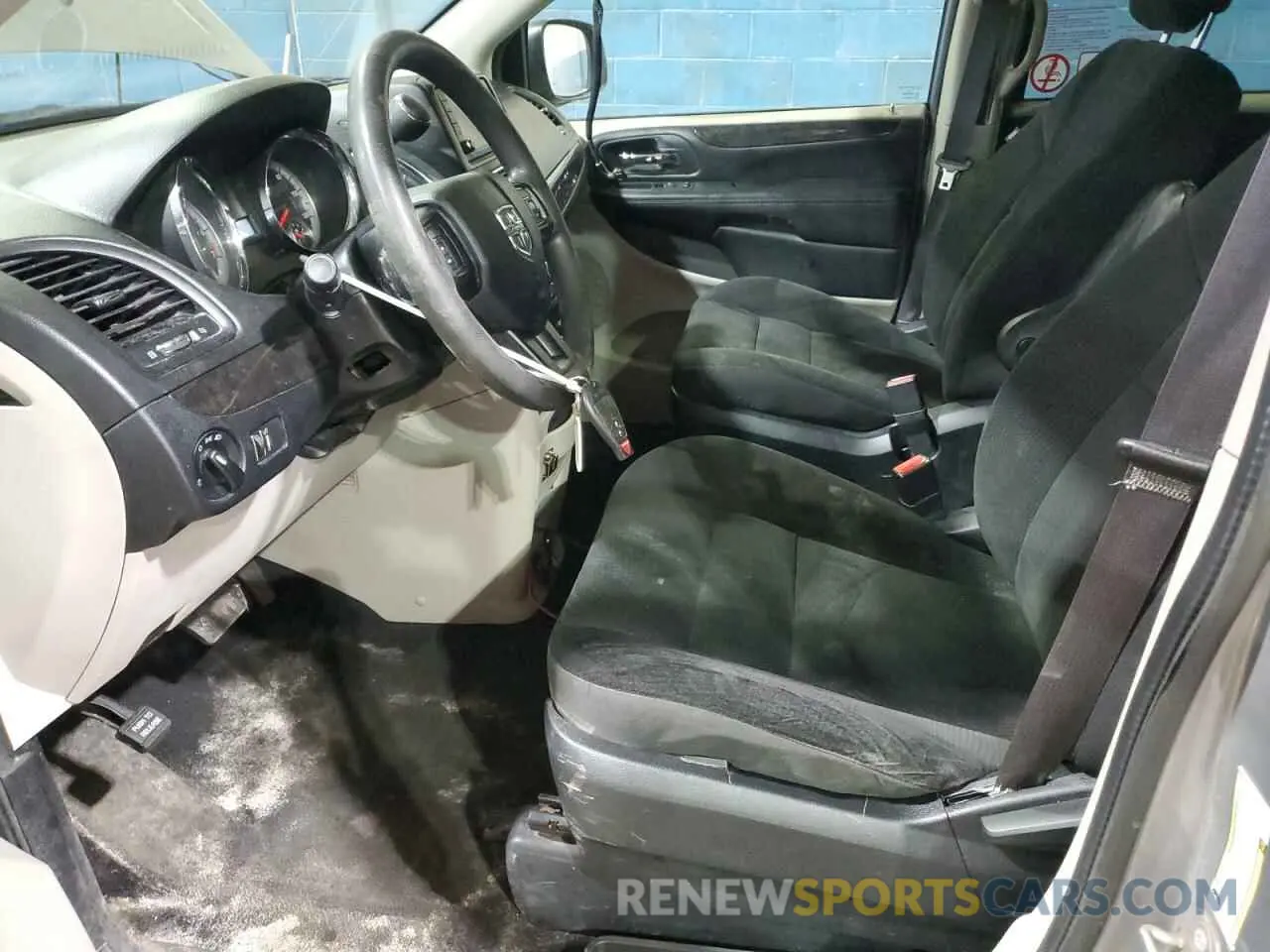 7 Photograph of a damaged car 2C4RDGBG8KR654591 DODGE CARAVAN 2019