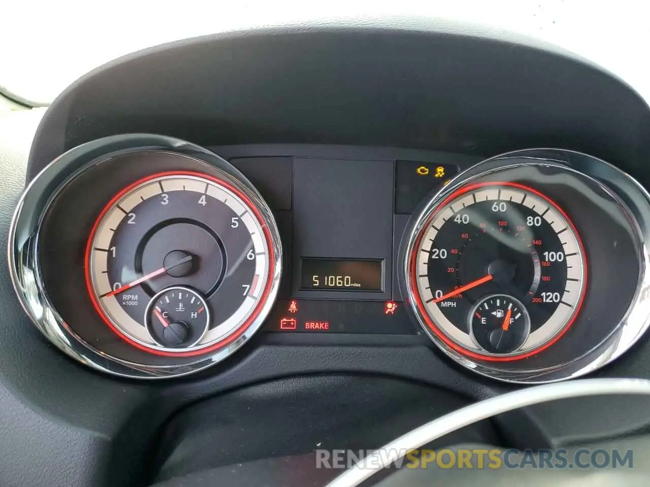 9 Photograph of a damaged car 2C4RDGBG8KR704535 DODGE CARAVAN 2019