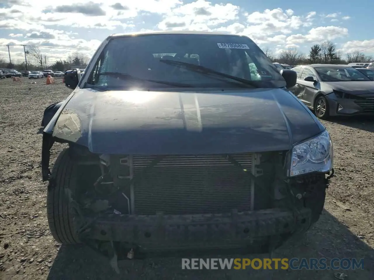 5 Photograph of a damaged car 2C4RDGBG8KR792423 DODGE CARAVAN 2019
