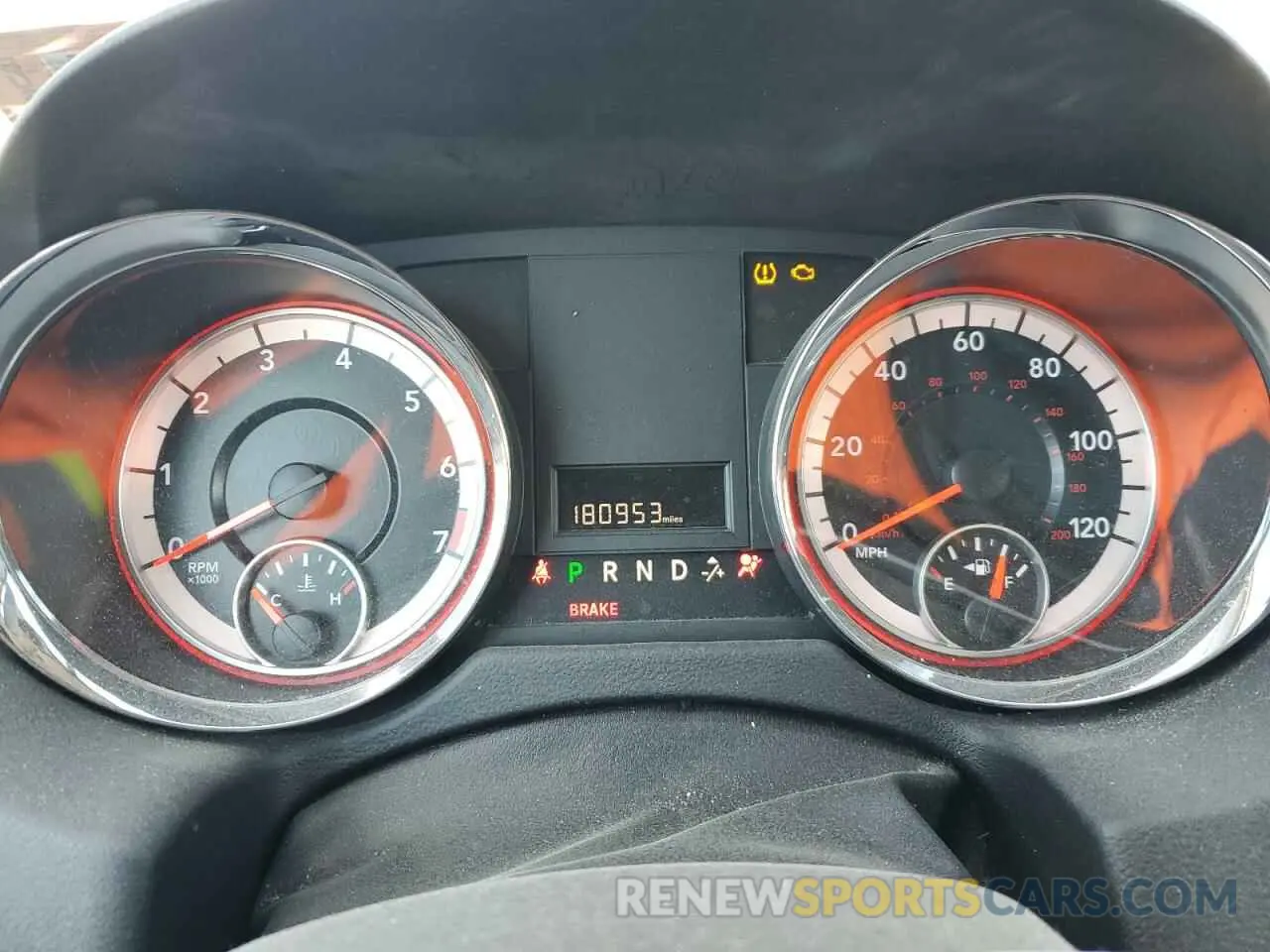 9 Photograph of a damaged car 2C4RDGBG8KR792423 DODGE CARAVAN 2019